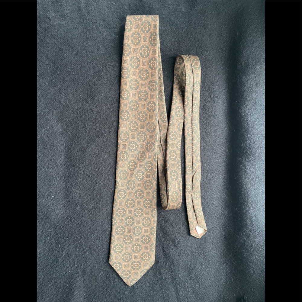 Tie
